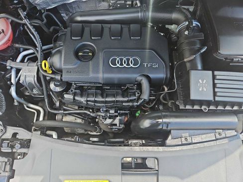 Used 2018 Audi Q3 2.0T Premium w/ Convenience Package FWD image 9