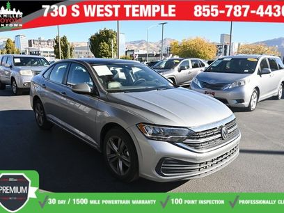 Used 2024 Volkswagen Jetta SE w/ Panoramic Sunroof Package