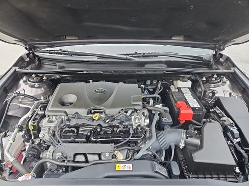 Used 2024 Toyota Camry SE image 29