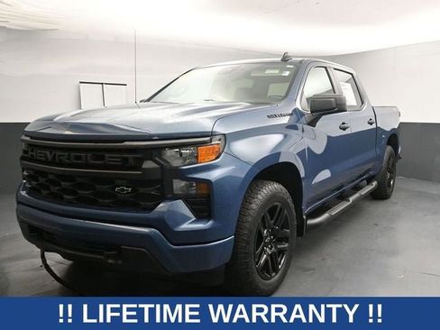 Used 2024 Chevrolet Silverado 1500 Custom w/ Turbomax Blackout Package AWD/4WD image 5