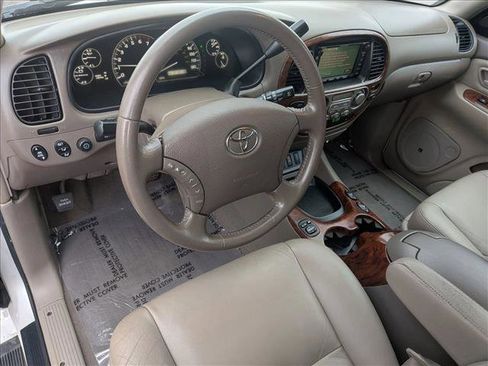 Used 2007 Toyota Sequoia Limited image 10