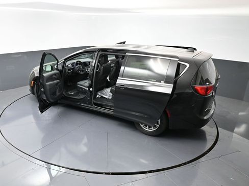 New 2026 Chrysler Voyager LX image 55