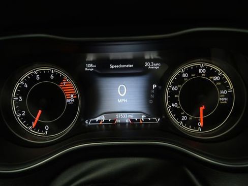 Used 2022 Jeep Cherokee Limited AWD/4WD image 3