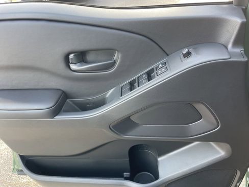 New 2026 Nissan Frontier SV image 9