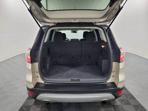 Used 2018 Ford Escape SE image 29
