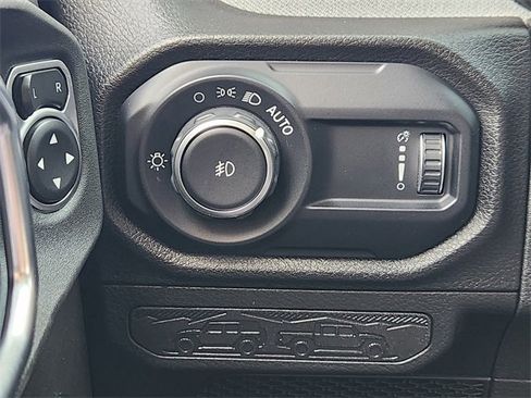 Used 2024 Jeep Wrangler Sport S image 19