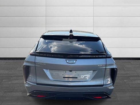 New 2026 Cadillac Lyriq V image 4