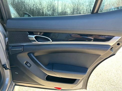 Used 2013 Porsche Panamera GTS AWD/4WD image 20