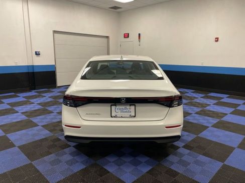 Certified 2023 Honda Accord EX image 23