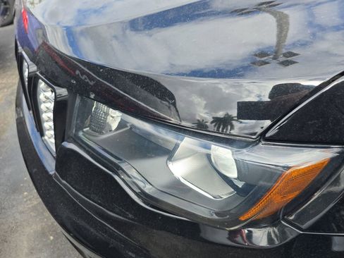 Used 2018 Jeep Grand Cherokee Altitude image 9