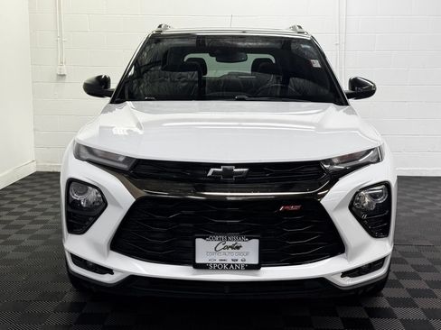 Used 2021 Chevrolet TrailBlazer RS w/ Sun and Liftgate Package FWD image 5