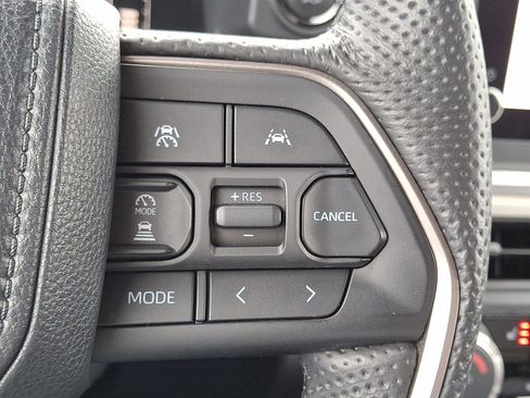 Certified 2024 Toyota Tacoma SR5 AWD/4WD image 23