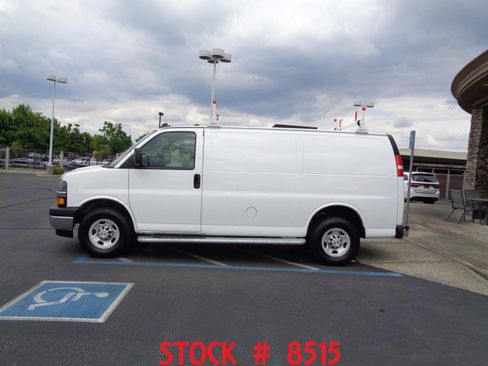 Used 2024 Chevrolet Express 2500 w/ Driver Convenience Package RWD image 2