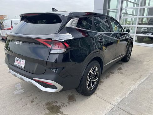 Used 2025 Kia Sportage LX FWD image 34