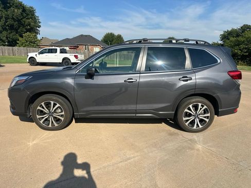 Used 2023 Subaru Forester Limited AWD/4WD image 2