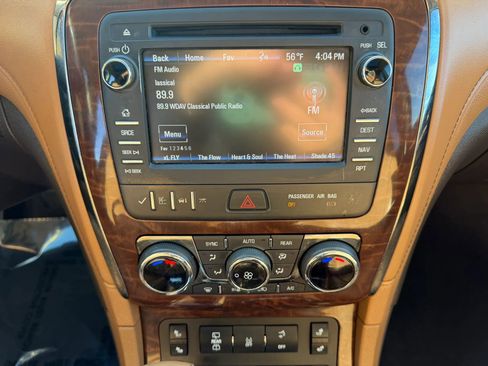 Used 2013 Buick Enclave Leather AWD/4WD image 20