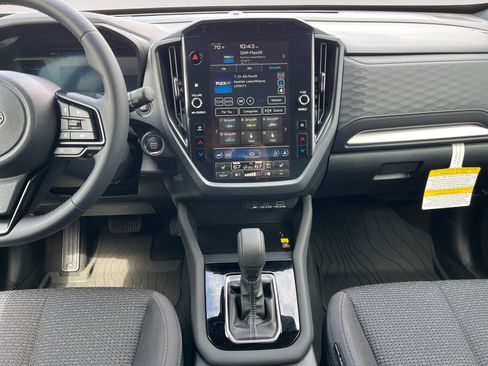 Certified 2025 Subaru Forester Premium AWD/4WD image 11