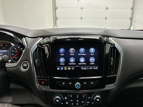 Used 2022 Chevrolet Traverse LT AWD/4WD image 34