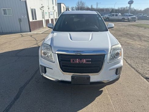 Used 2017 GMC Terrain SLE w/ Convenience Package AWD/4WD image 2