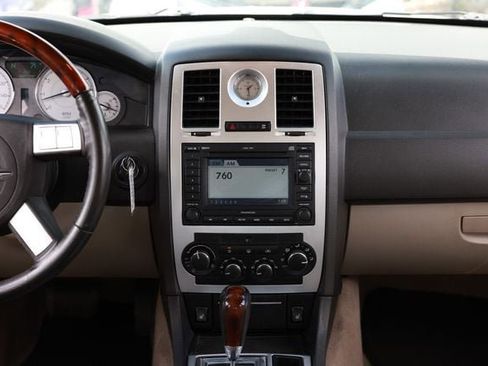 Used 2006 Chrysler 300 C w/ Protection Group II RWD image 38