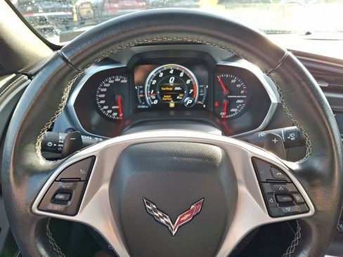 Used 2019 Chevrolet Corvette Stingray Coupe w/ 1LT image 21