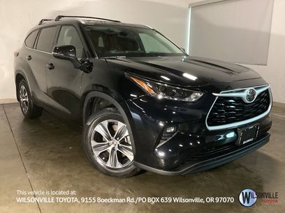 Used 2022 Toyota Highlander XLE