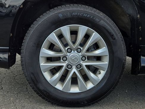 Used 2015 Lexus GX 460 w/ Premium Package AWD/4WD image 9