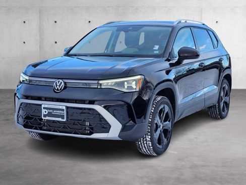 New 2025 Volkswagen Taos SEL image 8