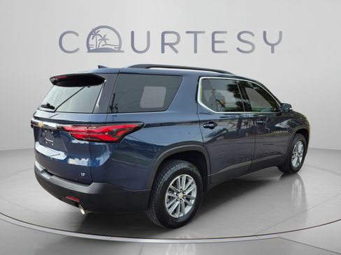 Used 2023 Chevrolet Traverse LT FWD image 5