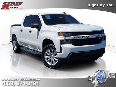 Used 2020 Chevrolet Silverado 1500 Custom w/ Custom Value Package AWD/4WD image 1