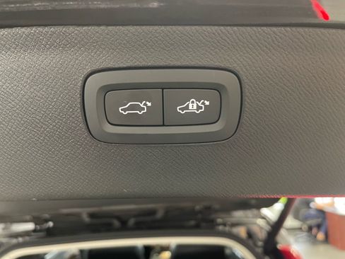 Used 2024 Volvo XC90 T8 Plus w/ Protection Package AWD/4WD image 38