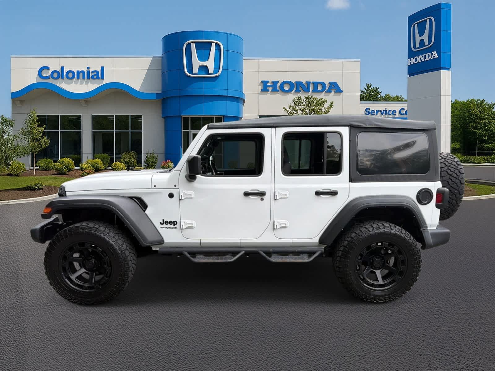 Used 2022 Jeep Wrangler Unlimited Sport AWD/4WD image 3