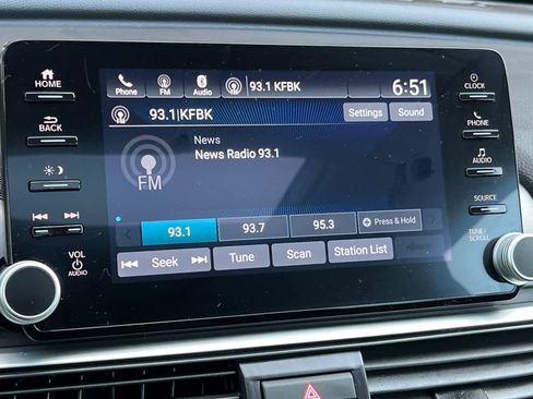 Used 2021 Honda Accord EX image 19