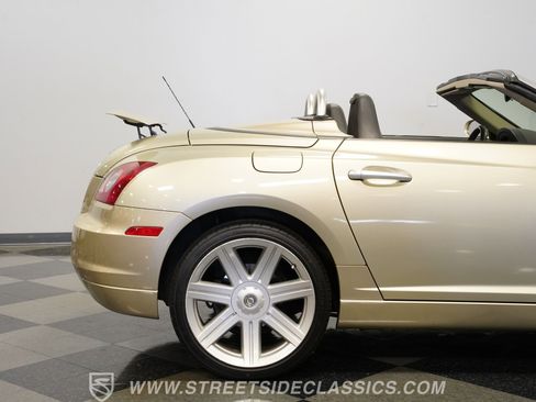 Used 2006 Chrysler Crossfire Limited RWD image 30