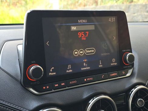 Used 2020 Nissan Sentra SV image 16