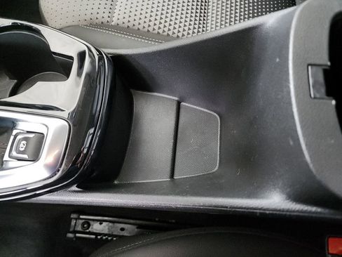 Certified 2024 Chevrolet Trax LT image 33