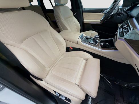 Used 2022 BMW X5 xDrive45e w/ Executive Package AWD/4WD image 15