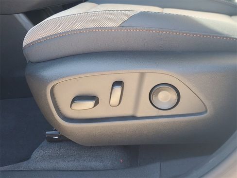 New 2026 Chevrolet Equinox ACTIV w/ Convenience Package III image 20