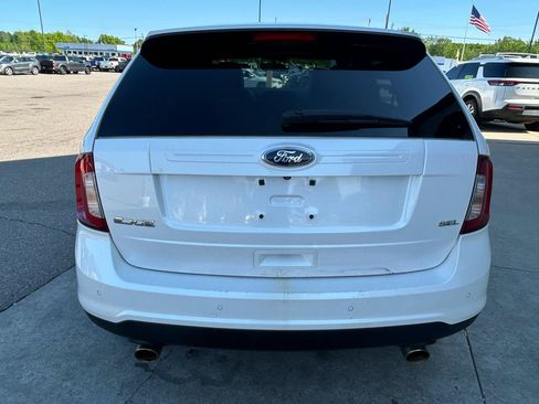 Used 2013 Ford Edge SEL w/ Black-White Styling Pkg FWD image 6