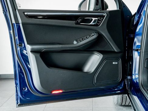 New 2026 Porsche Macan Turbo AWD/4WD image 12