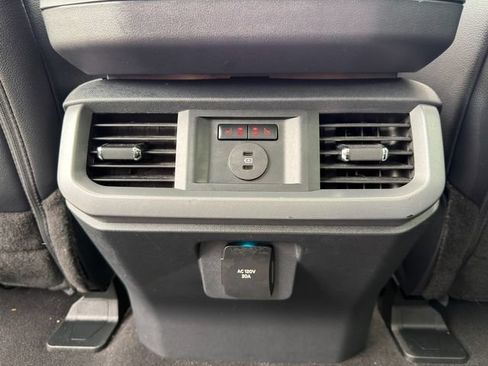 Used 2025 Ford F150 Lightning Lariat AWD/4WD image 24