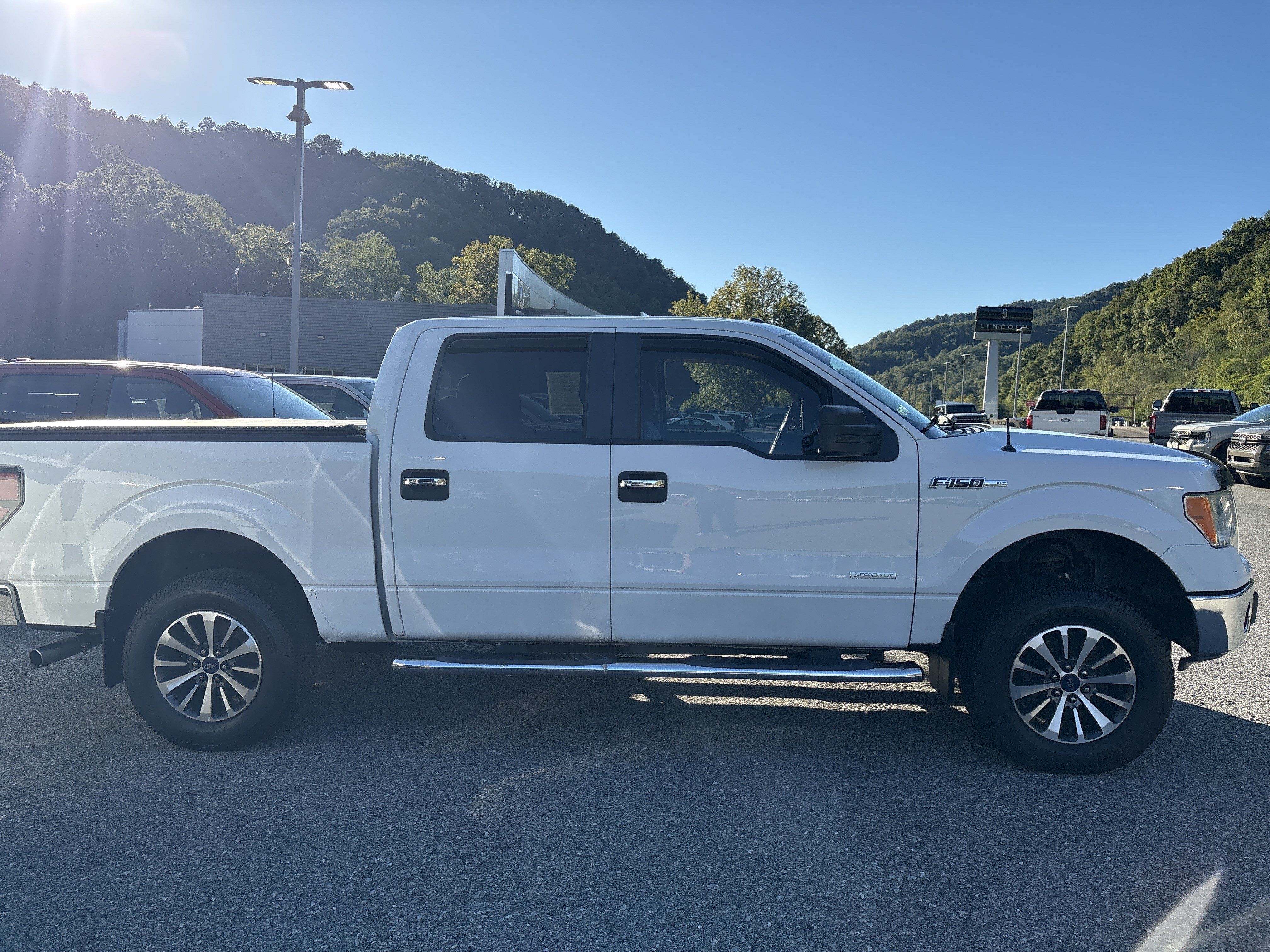 Used 2014 Ford F150 XLT w/ Equipment Group 302A Luxury AWD/4WD image 3