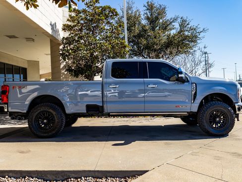 Used 2024 Ford F350 Lariat w/ Lariat Ultimate Package image 11