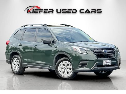 Used 2022 Subaru Forester AWD/4WD image 2