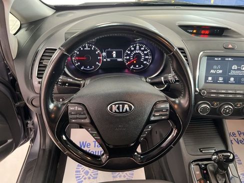 Used 2018 Kia Forte S w/ S Technology Plus Package FWD image 26