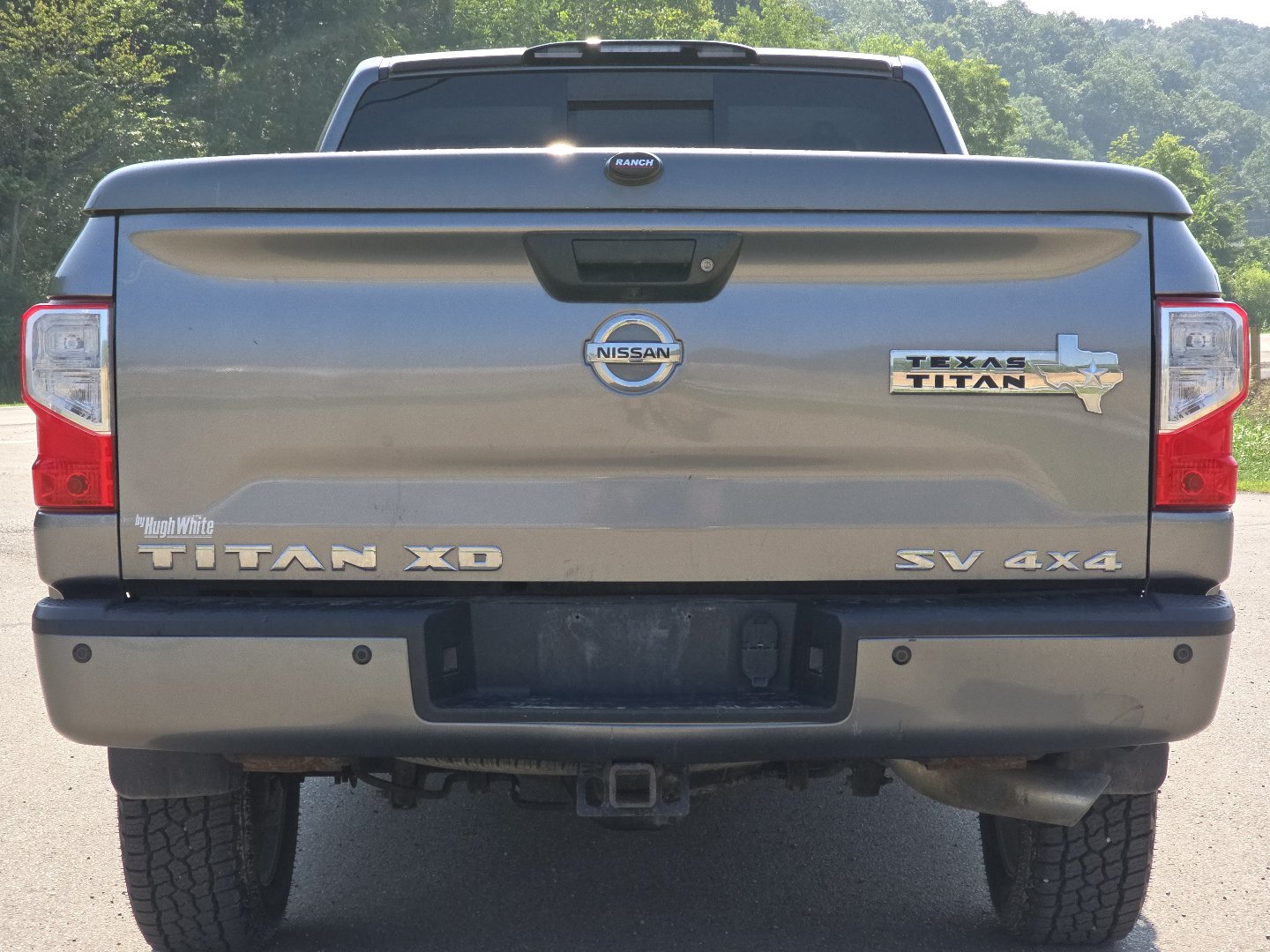 Used 2018 Nissan Titan SV w/ SV Convenience Package AWD/4WD image 18