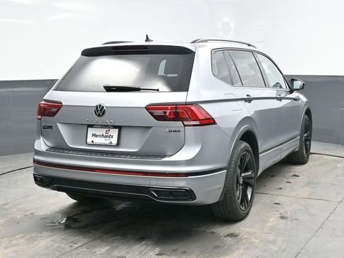 Used 2023 Volkswagen Tiguan SE R-Line image 6