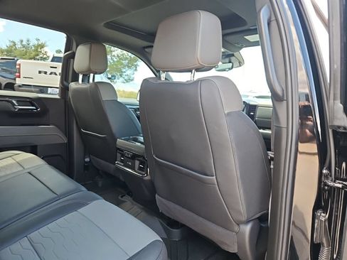 Used 2025 Chevrolet Silverado 1500 ZR2 w/ Technology Package AWD/4WD image 22