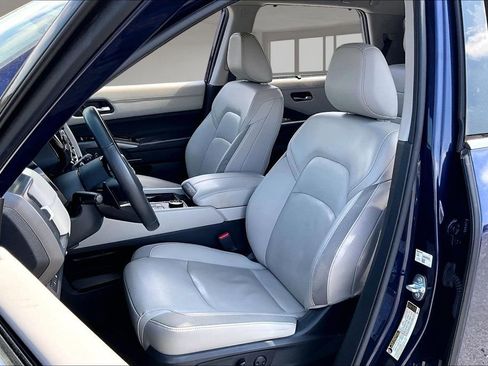 Used 2023 Nissan Pathfinder SL AWD/4WD image 20