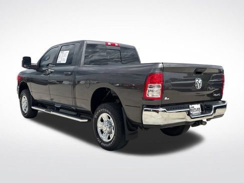 Used 2024 RAM 2500 Tradesman w/ Chrome Appearance Group AWD/4WD image 5